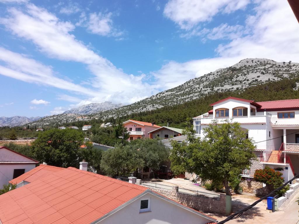 Apartments Andela Starigrad Paklenica Exterior photo